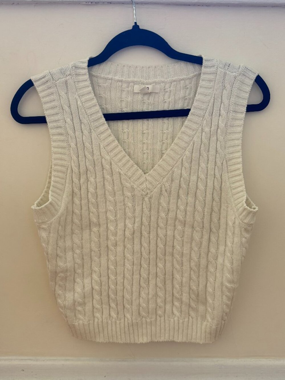 NORDSTROM BP LIKE NEW SIZE SMALL WHITE SWEATER VEST